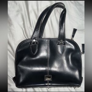Dooney & burke hand bag